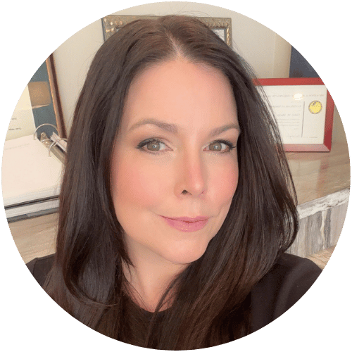 Dr. Natalie Esterkamp